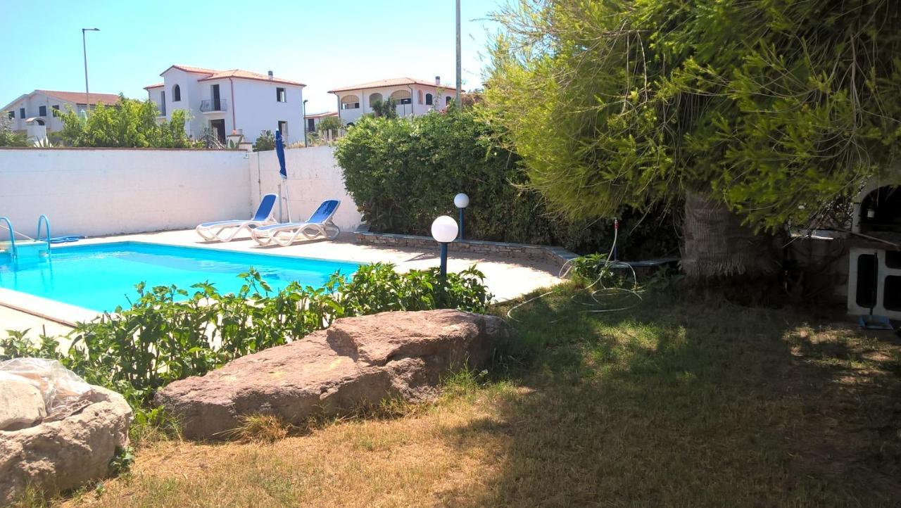 Villa Acquamarina Calasetta Buitenkant foto