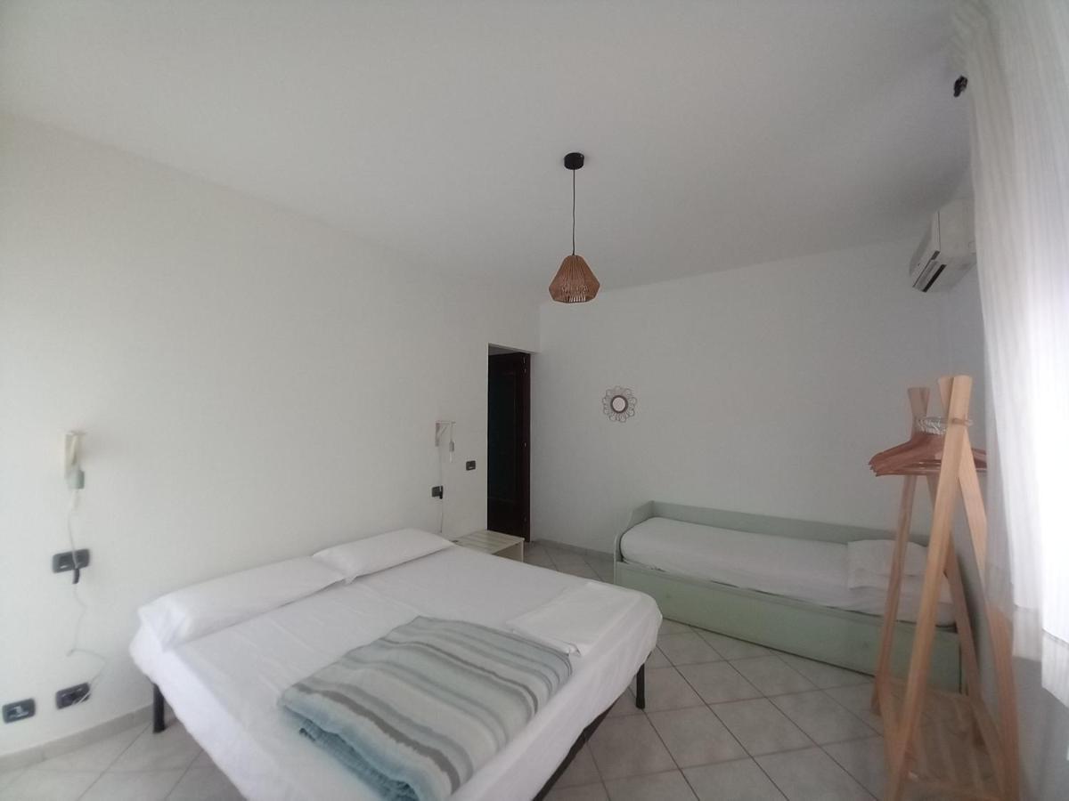 Villa Acquamarina Calasetta Buitenkant foto